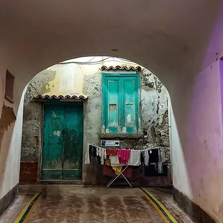 3b Aurora - And Boat Couette-café